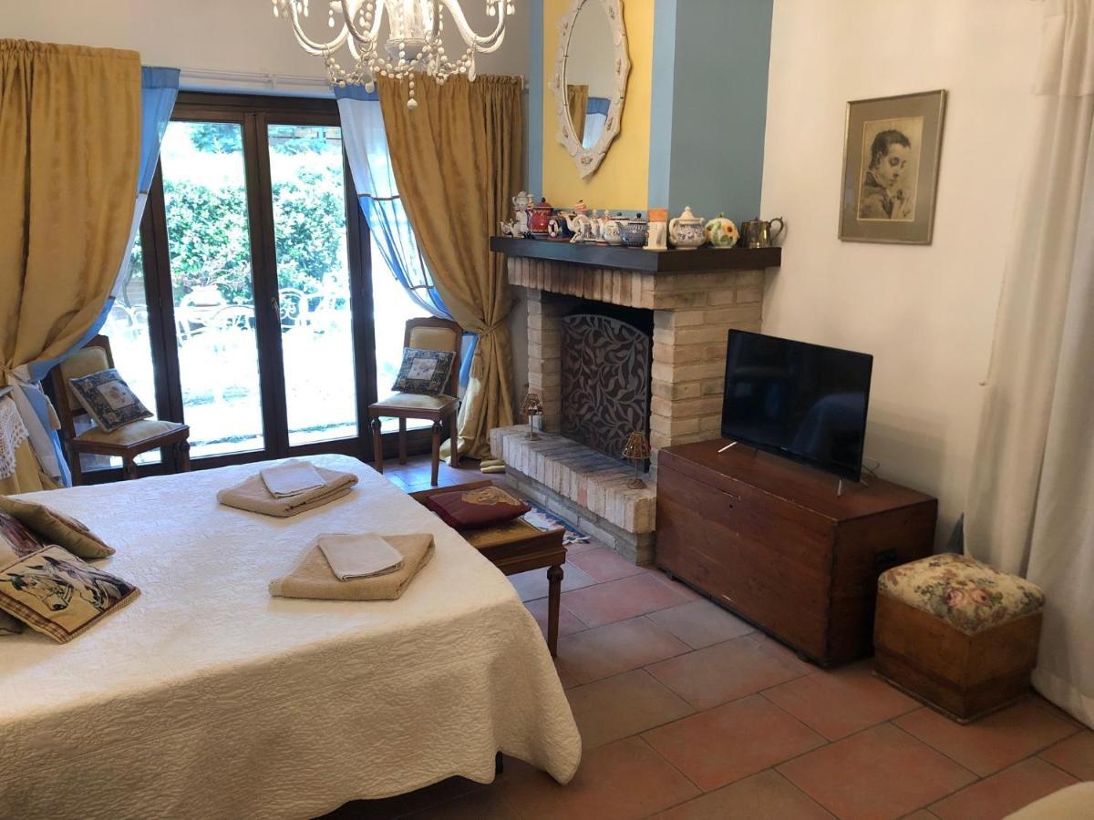 La Passeggiata Hotel Spoleto Bagian luar foto